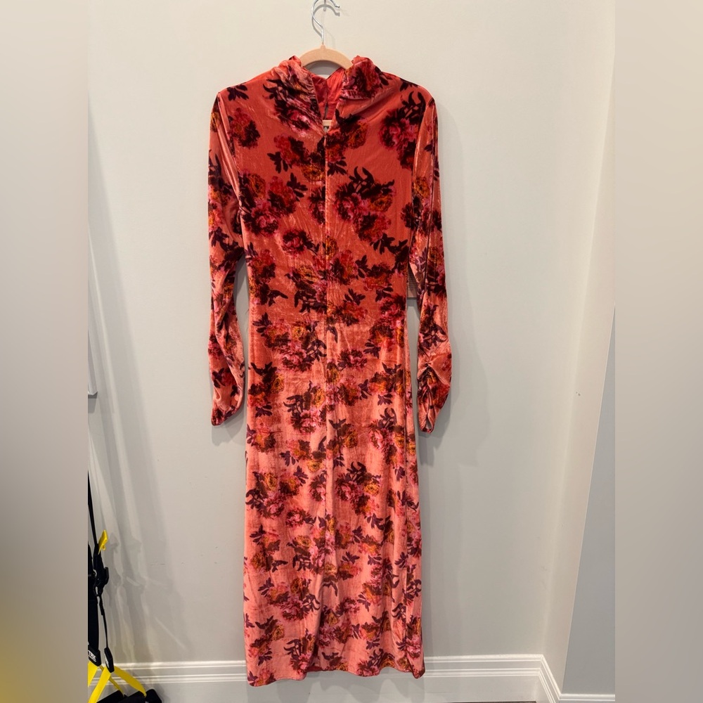 Floral Cutout Pink Dress - Picture 6 of 9